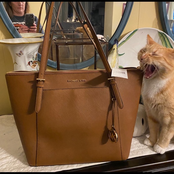 Authentic Michael Kors Large tote - Picture 11 of 11